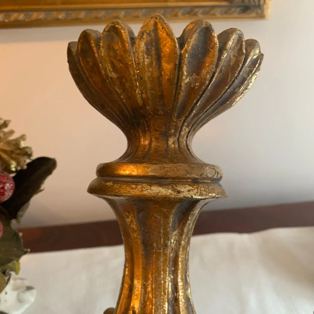 N/A gold candle